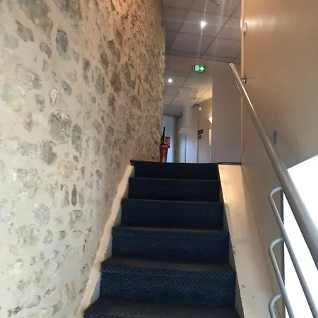 L'embellie Hotel 2*